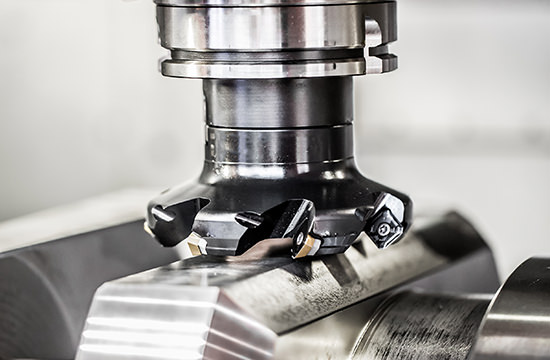 machining Machining tool making a gear
